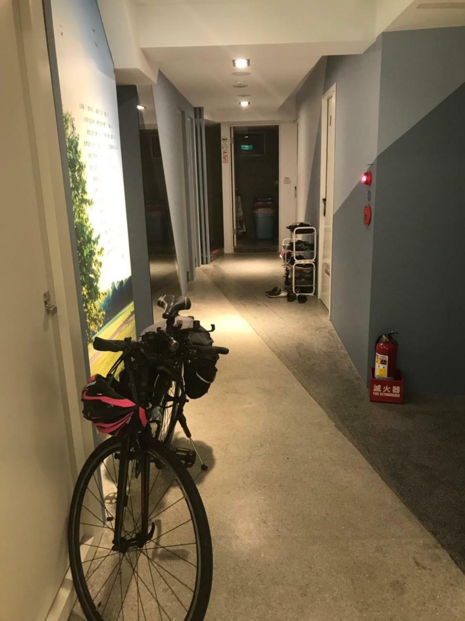 Light Inn Keelung Bagian luar foto