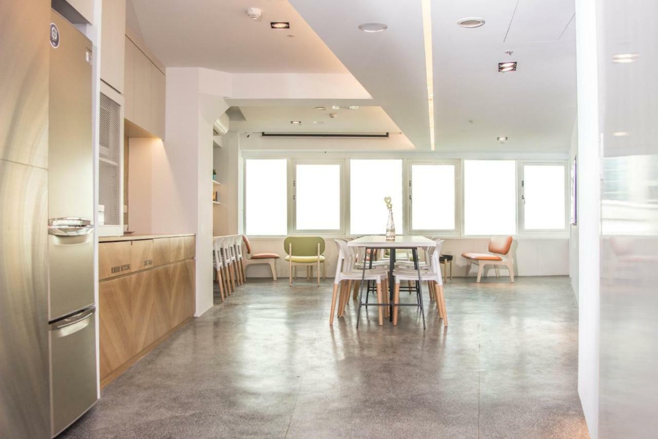 Light Inn Keelung Bagian luar foto